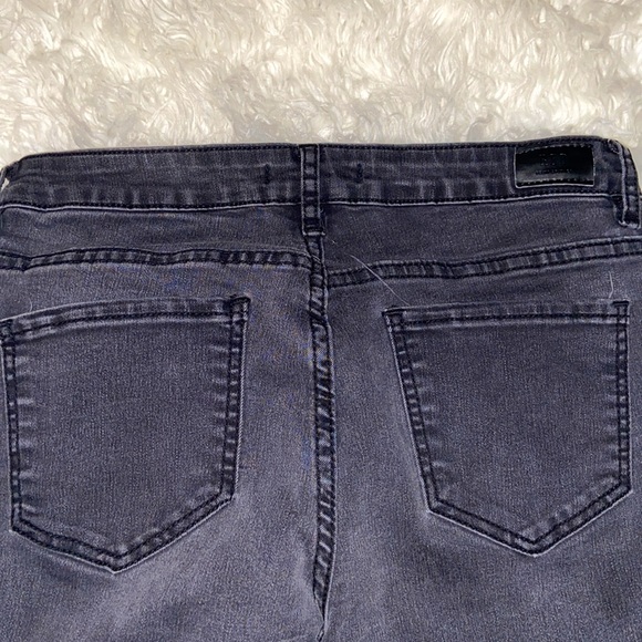 Black distress jeans size 7 by Denim Couture - Picture 5 of 8